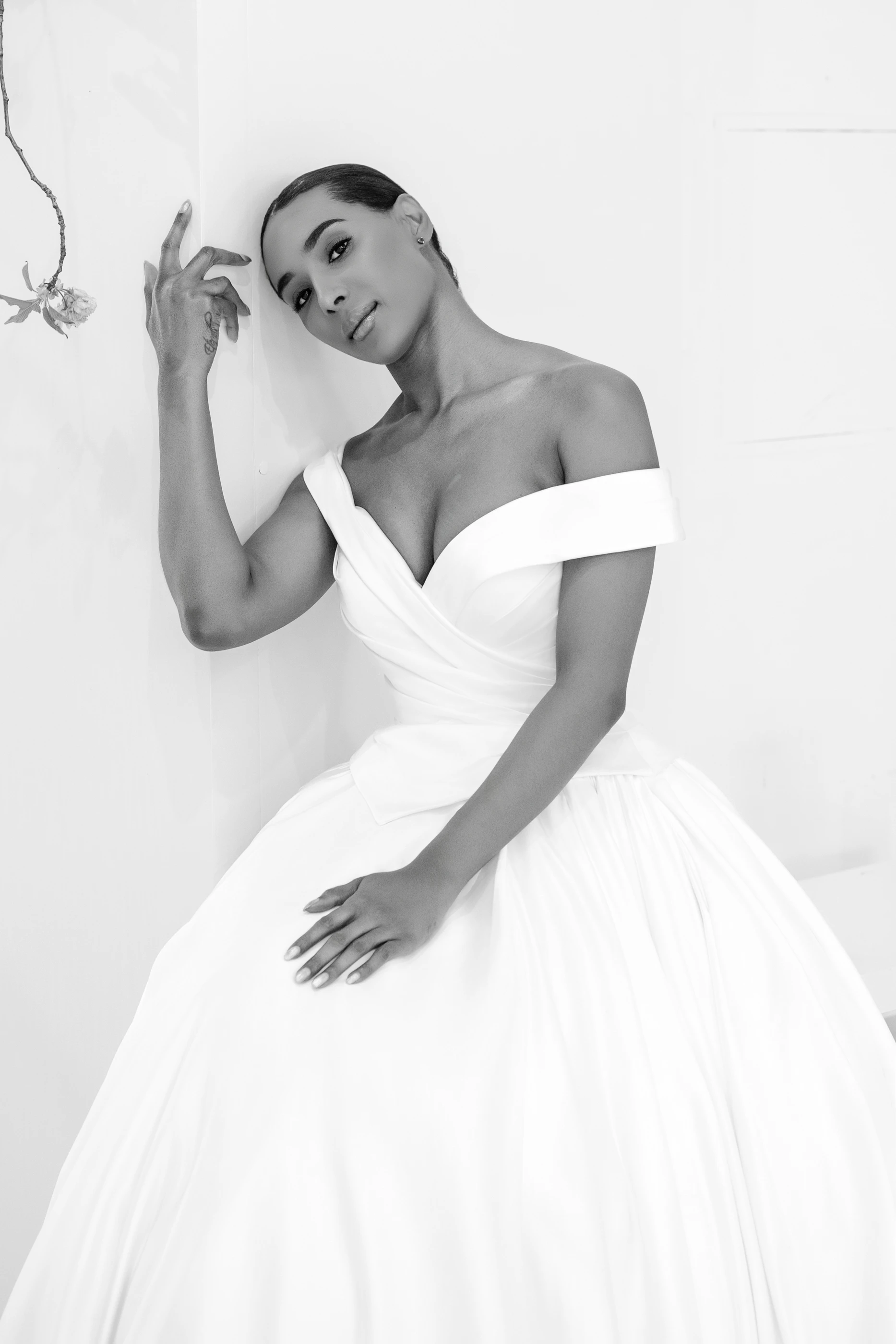 Selena bridal dress — photograph 5