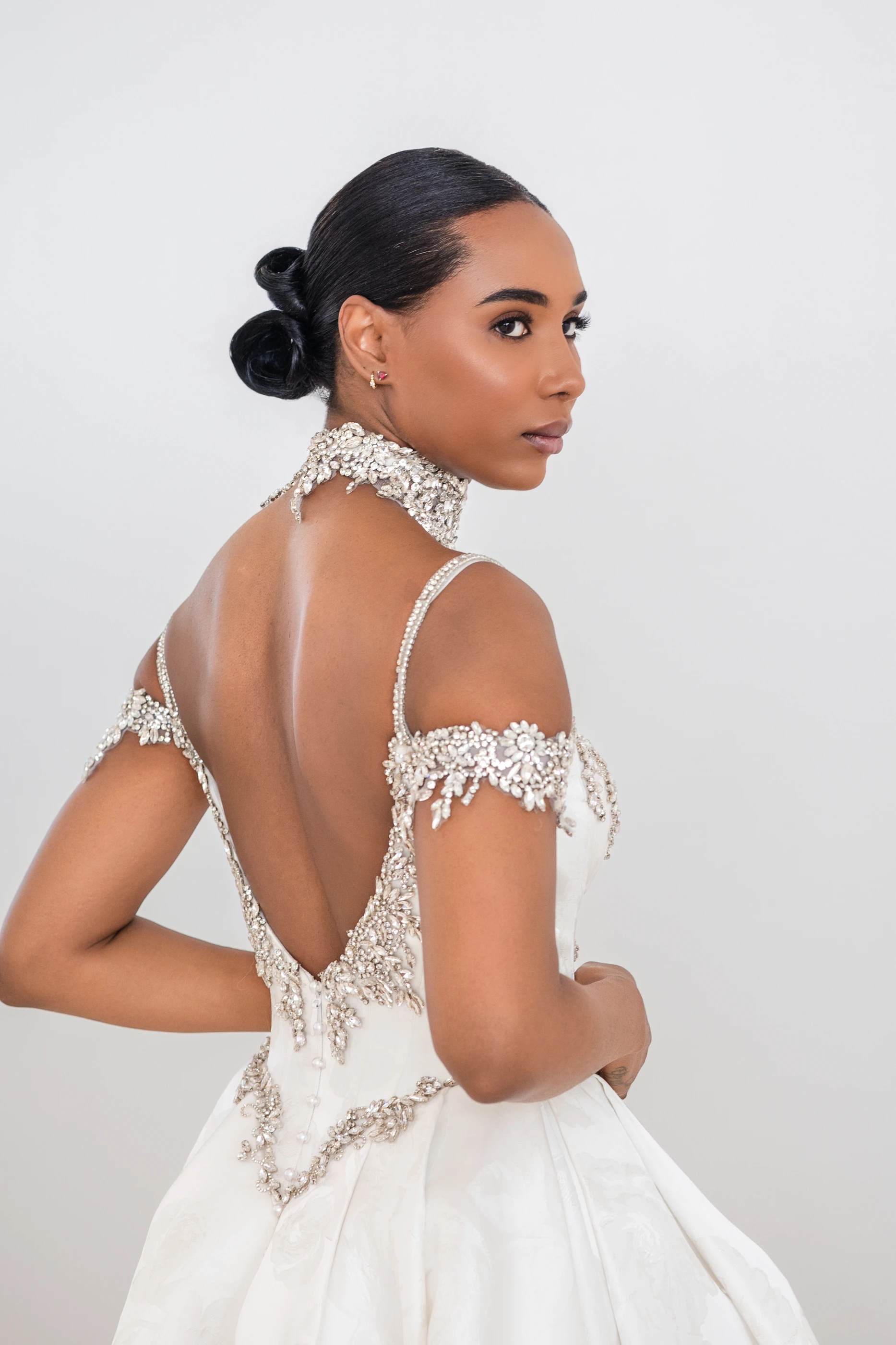 Simi bridal dress — photograph 3